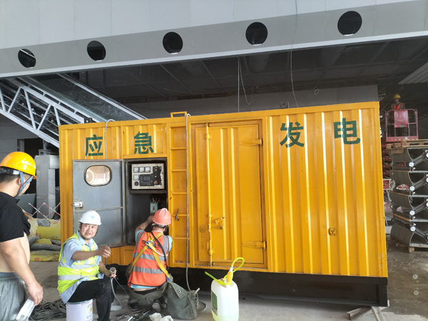 吴堡怎样判断空气滤清器是否需要更换？